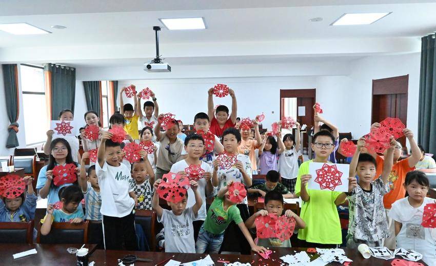 中华文化专题新闻稿.docx 中华文化专题新闻稿.docx