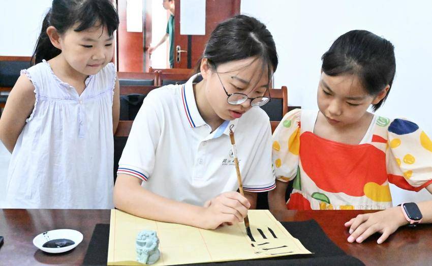 中华文化专题新闻稿.docx 中华文化专题新闻稿.docx